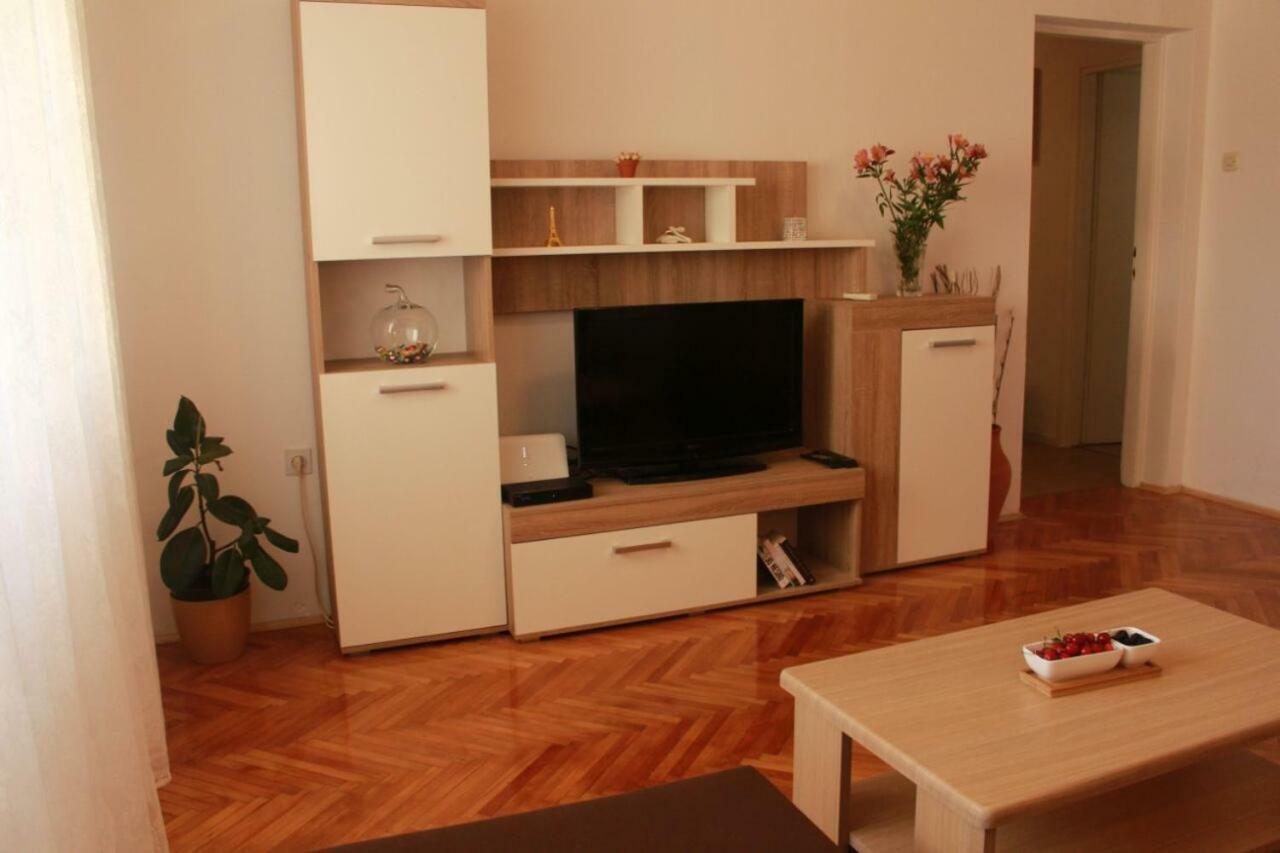 Apartment Monte Paradiso プーラ エクステリア 写真